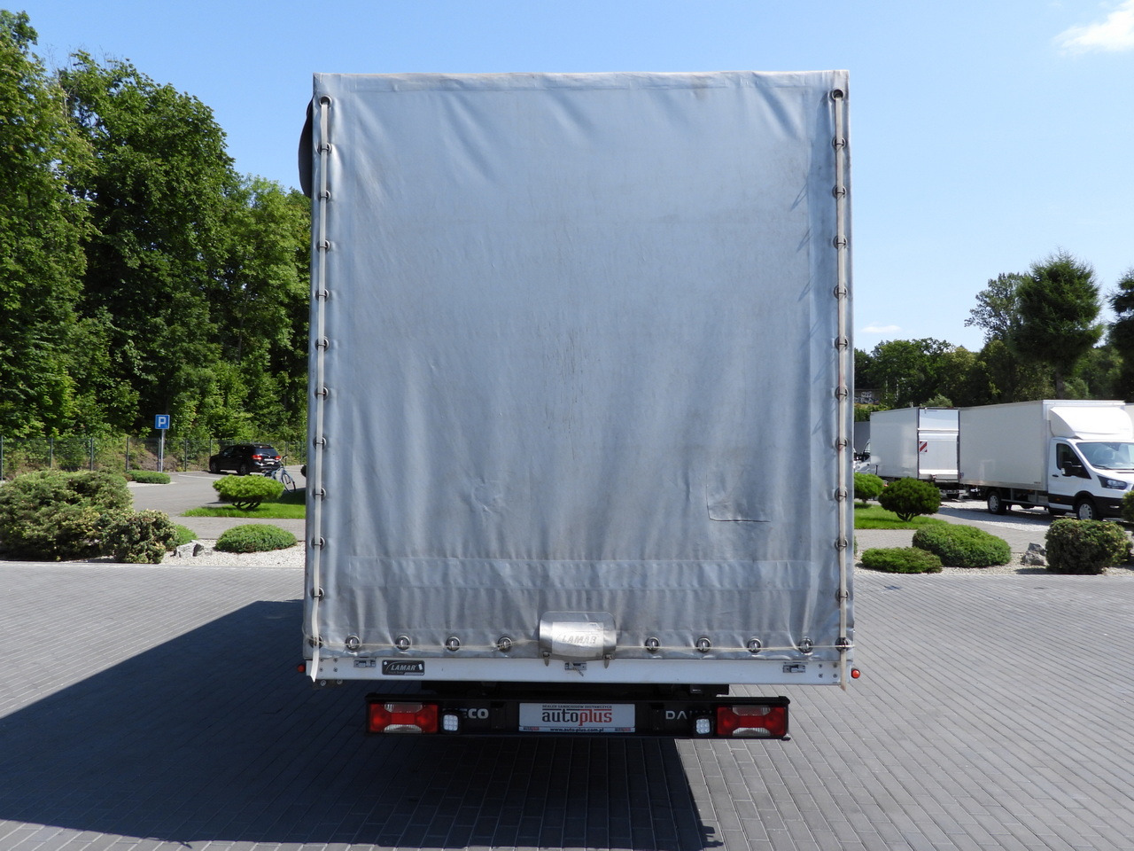 IVECO DAILY 35S18 TARPAULIN 10 PALLETS WEBASTO CRUISE CONTROL LED LIGHTS PNEUMATICS AIR CONDITIONING  180HP - crédit-bail IVECO DAILY 35S18 TARPAULIN 10 PALLETS WEBASTO CRUISE CONTROL LED LIGHTS PNEUMATICS AIR CONDITIONING  180HP: photos 11 IVECO DAILY 35S18 TARPAULIN 10 PALLETS WEBASTO CRUISE CONTROL LED LIGHTS PNEUMATICS AIR CONDITIONING  180HP - crédit-bail IVECO DAILY 35S18 TARPAULIN 10 PALLETS WEBASTO CRUISE CONTROL LED LIGHTS PNEUMATICS AIR CONDITIONING  180HP: photos 11