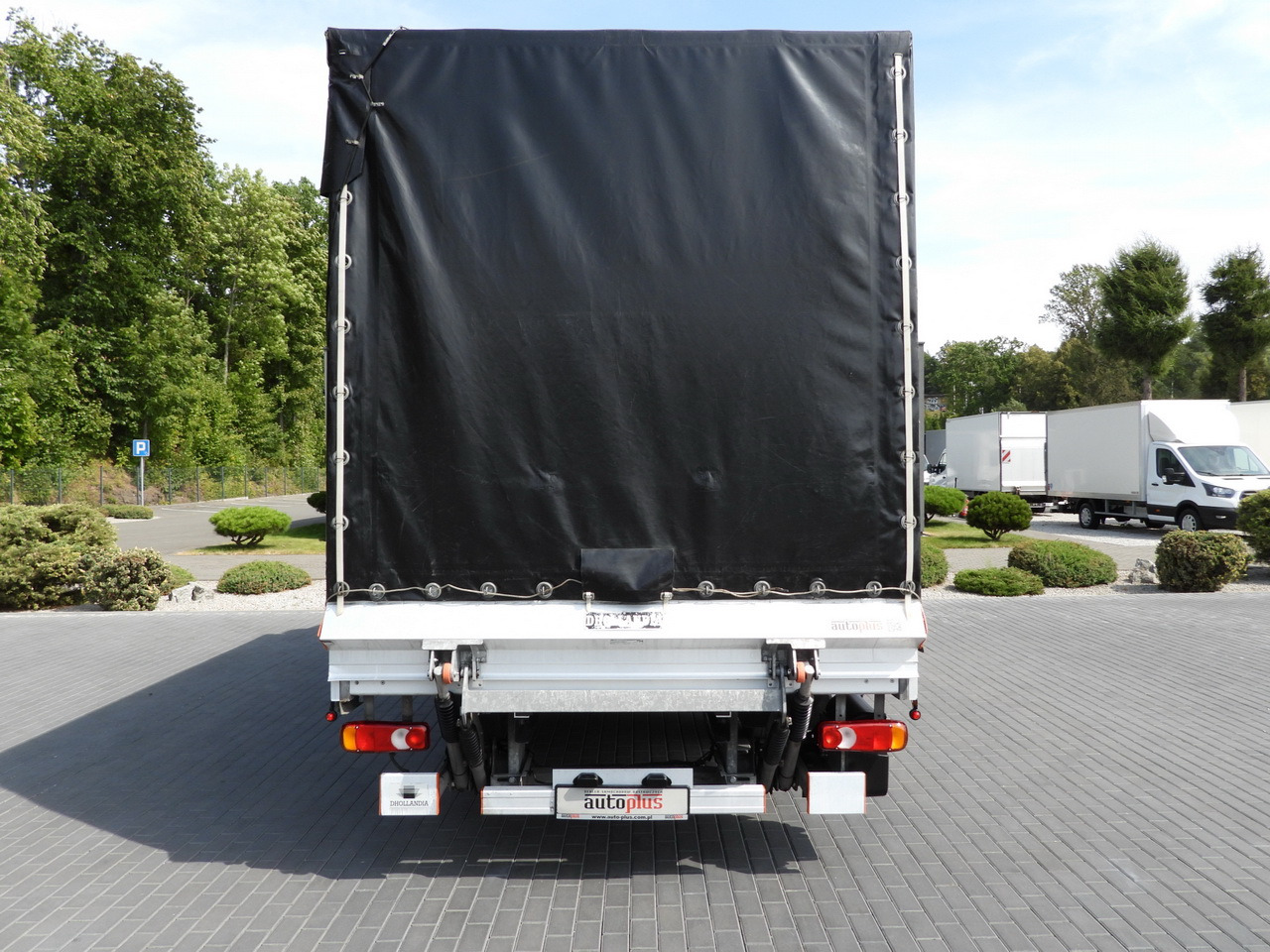 Utilitaire plateau baché IVECO DAILY 35S18 TARPAULIN LIFT 8 PALLETS CRUISE CONTROL AIR CONDITIONING  180HP: photos 15