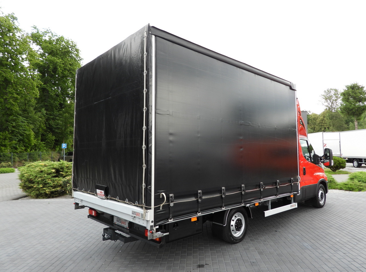 IVECO DAILY 35S21 TARPAULIN 10 PALLETS WEBASTO CRUISE CONTROL NAVIGATION LED LIGHTS PNEUMATICS AUTOMATIC TRANSMISSION HI-MATIC AIR CONDITIONING 210HP - Utilitaire plateau baché: photos 3 IVECO DAILY 35S21 TARPAULIN 10 PALLETS WEBASTO CRUISE CONTROL NAVIGATION LED LIGHTS PNEUMATICS AUTOMATIC TRANSMISSION HI-MATIC AIR CONDITIONING 210HP - Utilitaire plateau baché: photos 3