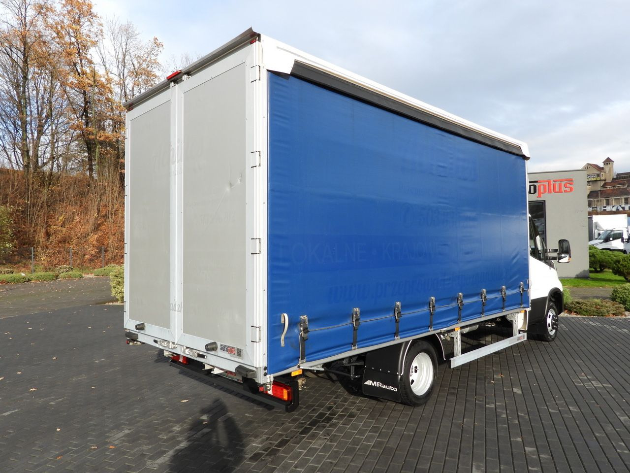 IVECO DAILY 50C16 TARPAULIN 10 PALLETS CRUISE CONTROL TWIN WHEELS AIR CONDITIONING 160HP - Utilitaire plateau baché: photos 3 IVECO DAILY 50C16 TARPAULIN 10 PALLETS CRUISE CONTROL TWIN WHEELS AIR CONDITIONING 160HP - Utilitaire plateau baché: photos 3
