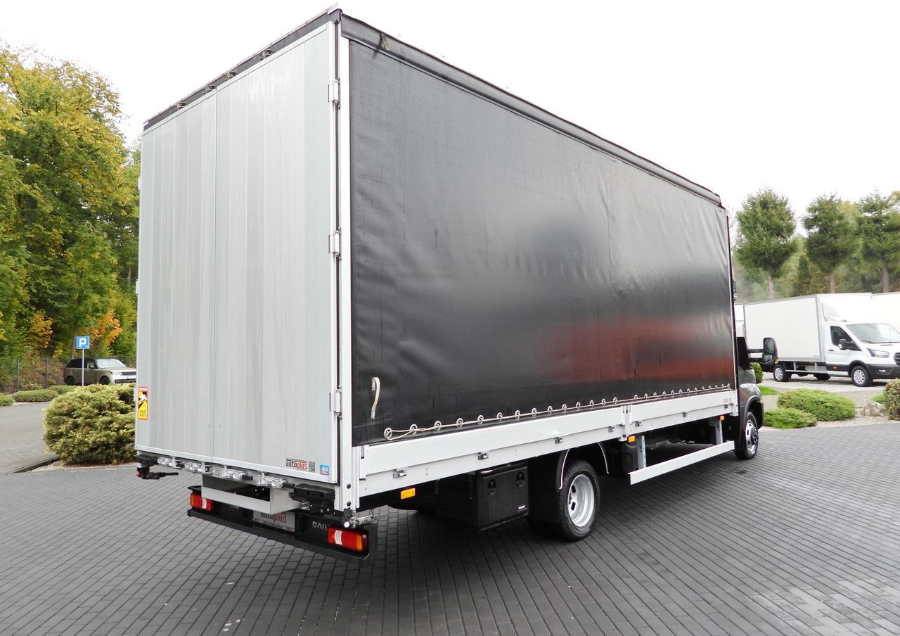 IVECO DAILY 50C18 TARPAULIN 14 PALLETS WEBASTO CRUISE CONTROL PNEUMATICS TWIN WHEELS AIR CONDITIONING  180HP - Utilitaire plateau baché: photos 3 IVECO DAILY 50C18 TARPAULIN 14 PALLETS WEBASTO CRUISE CONTROL PNEUMATICS TWIN WHEELS AIR CONDITIONING  180HP - Utilitaire plateau baché: photos 3