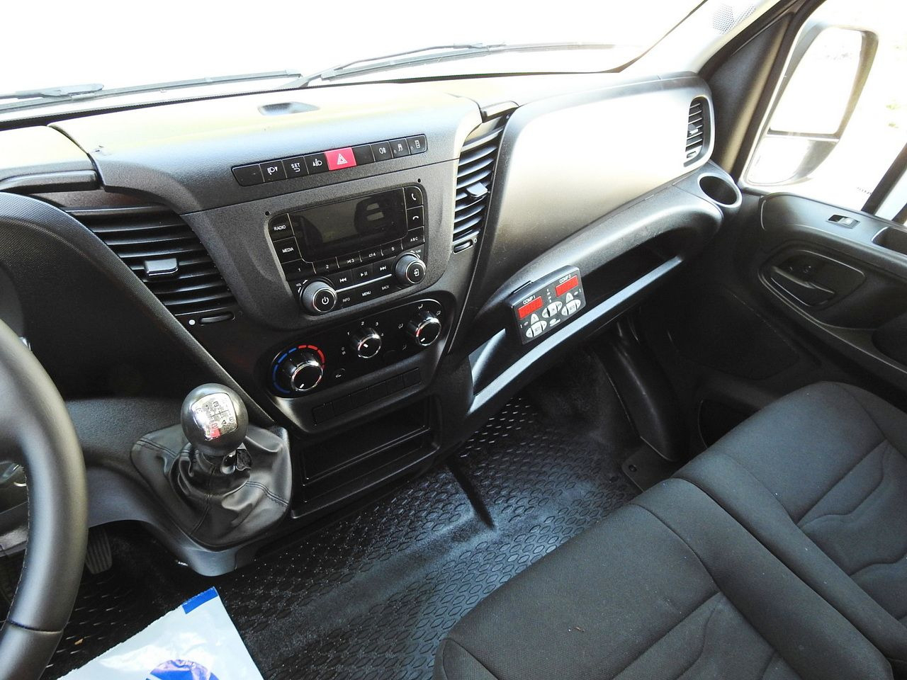 Utilitaire frigorifique IVECO DAILY: photos 38 Utilitaire frigorifique IVECO DAILY: photos 38