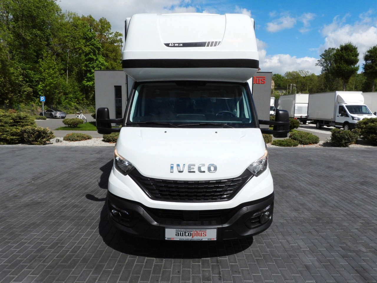 Iveco DAILY 35S18 PRITSCHE PLANE 10 PALETTEN WEBASTO - Utilitaire plateau baché: photos 5 Iveco DAILY 35S18 PRITSCHE PLANE 10 PALETTEN WEBASTO - Utilitaire plateau baché: photos 5