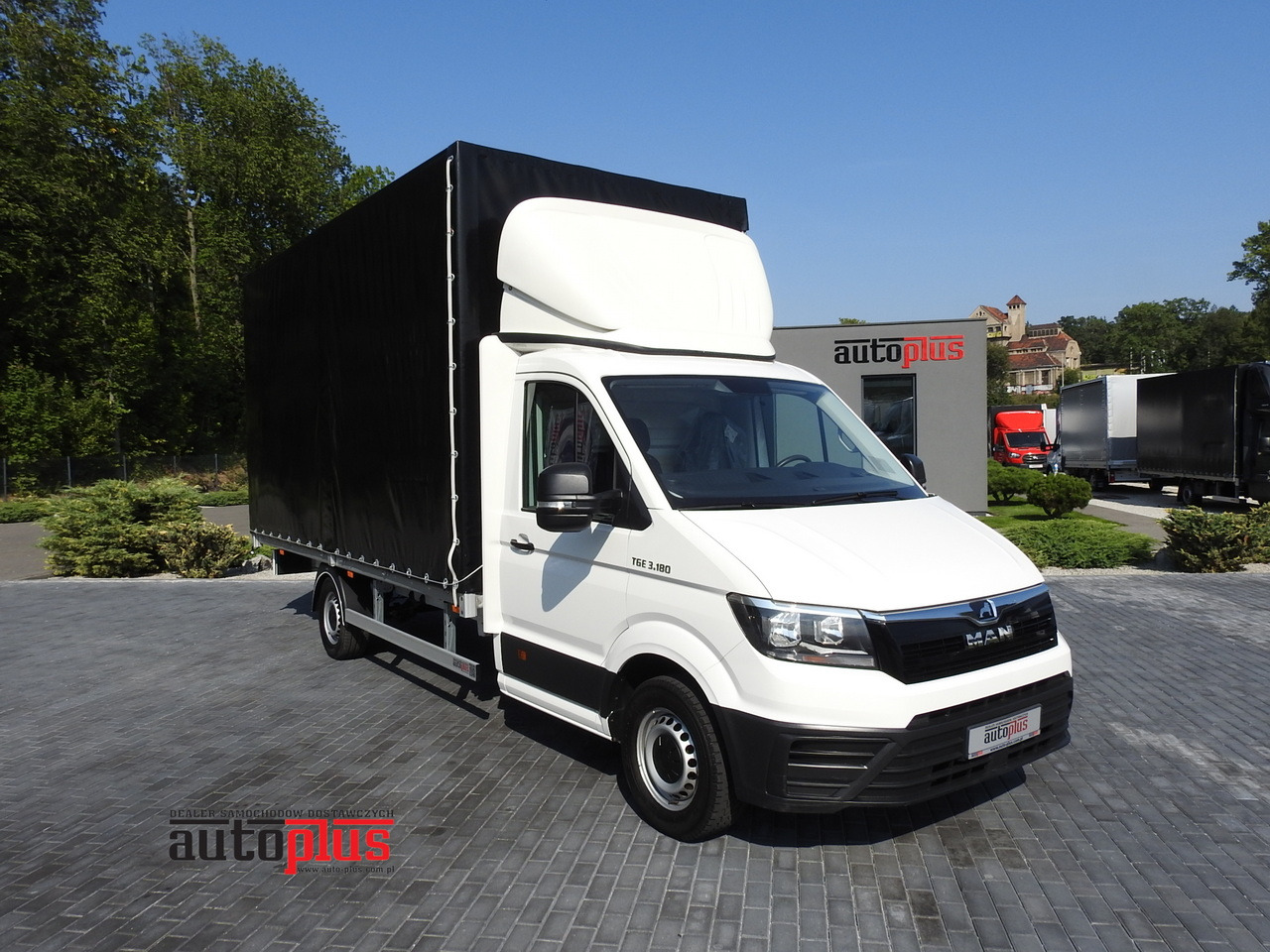 MAN TGE TARPAULIN 10 PALLETS AIR CONDITIONING  180HP - Utilitaire plateau baché: photos 1 MAN TGE TARPAULIN 10 PALLETS AIR CONDITIONING  180HP - Utilitaire plateau baché: photos 1