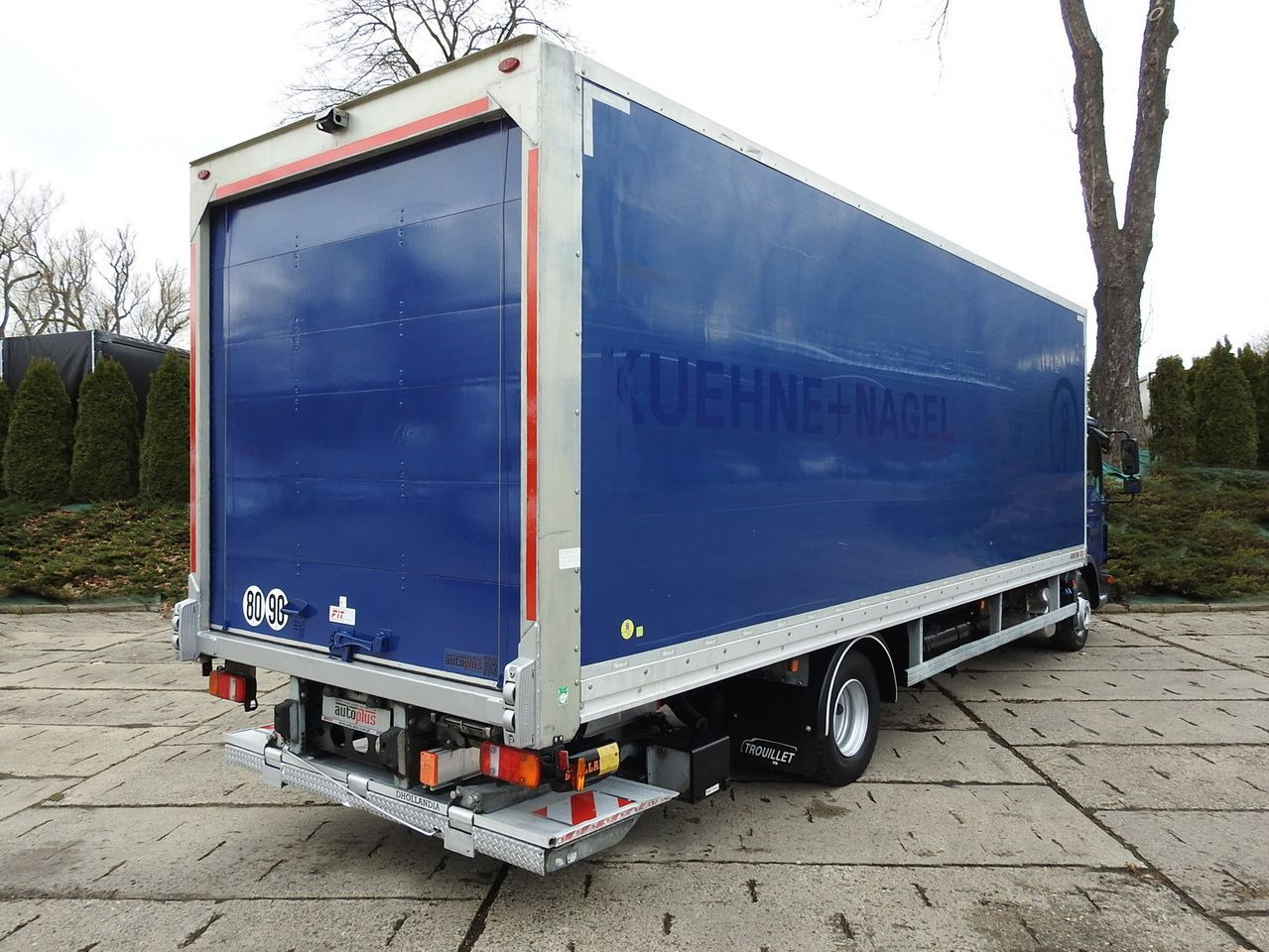MAN TGL 12.220 BOX LIFT 18 PALLETS CRUISE CONTROLAIR CONDITIONING PNEUMATICS AUTOMATIC TWIN WHEELS 220HP - Fourgon grand volume: photos 3 MAN TGL 12.220 BOX LIFT 18 PALLETS CRUISE CONTROLAIR CONDITIONING PNEUMATICS AUTOMATIC TWIN WHEELS 220HP - Fourgon grand volume: photos 3