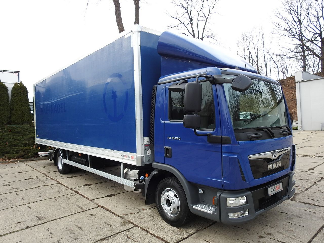 MAN TGL 12.220 BOX LIFT 18 PALLETS CRUISE CONTROLAIR CONDITIONING PNEUMATICS AUTOMATIC TWIN WHEELS 220HP - Fourgon grand volume: photos 4 MAN TGL 12.220 BOX LIFT 18 PALLETS CRUISE CONTROLAIR CONDITIONING PNEUMATICS AUTOMATIC TWIN WHEELS 220HP - Fourgon grand volume: photos 4