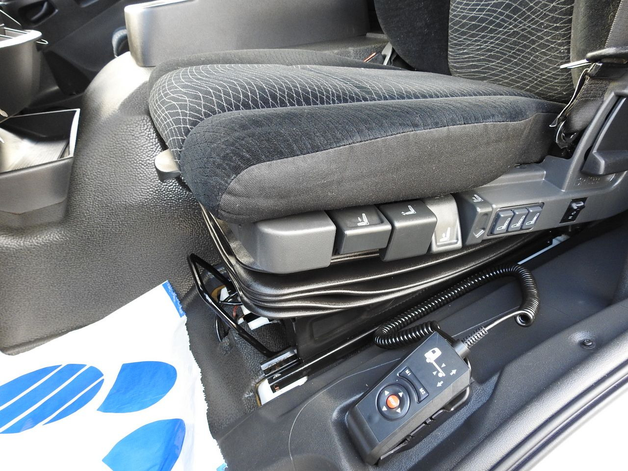 Fourgon grand volume MERCEDES ATEGO 12.24 BOX LIFT 18 PALLETS CRUISE CONTROL AUTOMATIC TRANSMISSION  TWIN WHEELS AIR CONDITIONING  240HP: photos 33