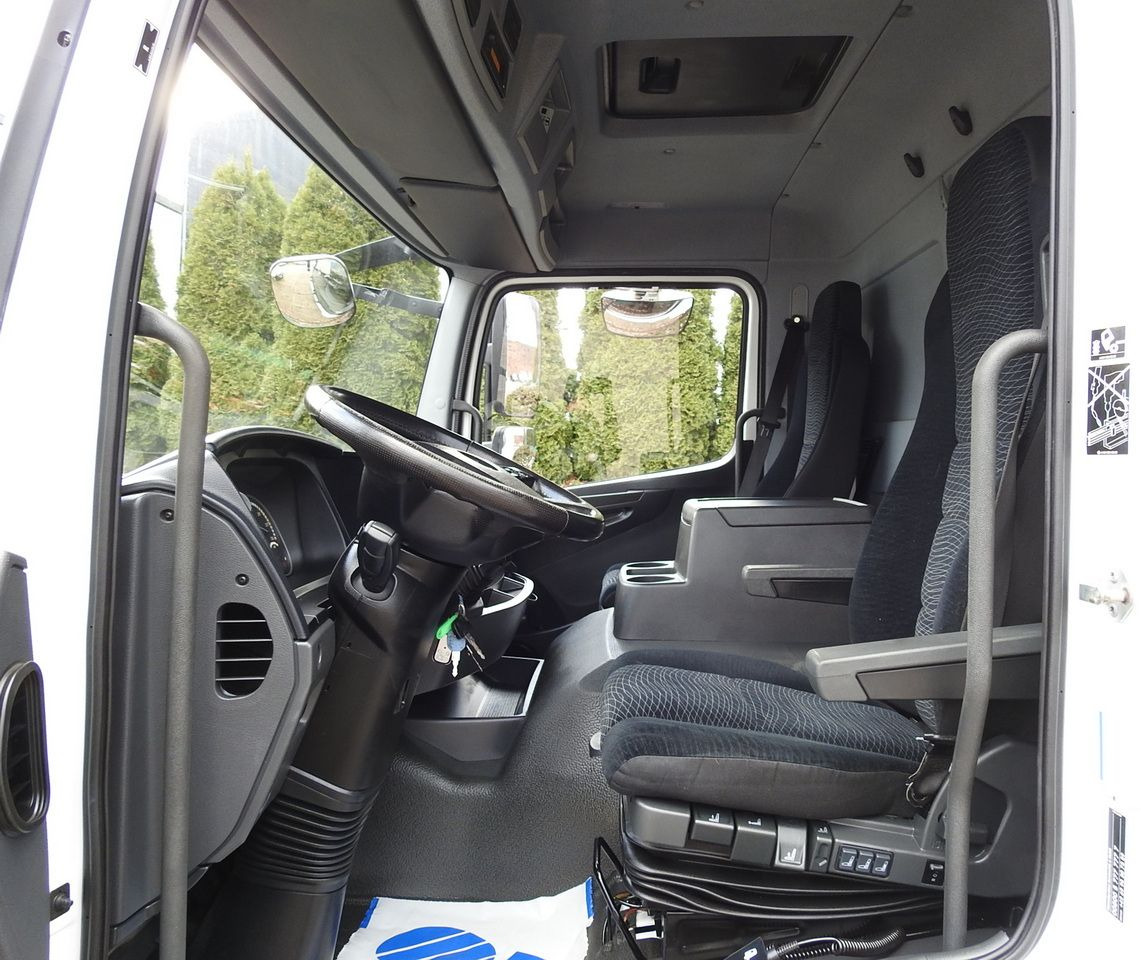Fourgon grand volume MERCEDES ATEGO 12.24 BOX LIFT 18 PALLETS CRUISE CONTROL AUTOMATIC TRANSMISSION  TWIN WHEELS AIR CONDITIONING  240HP: photos 31