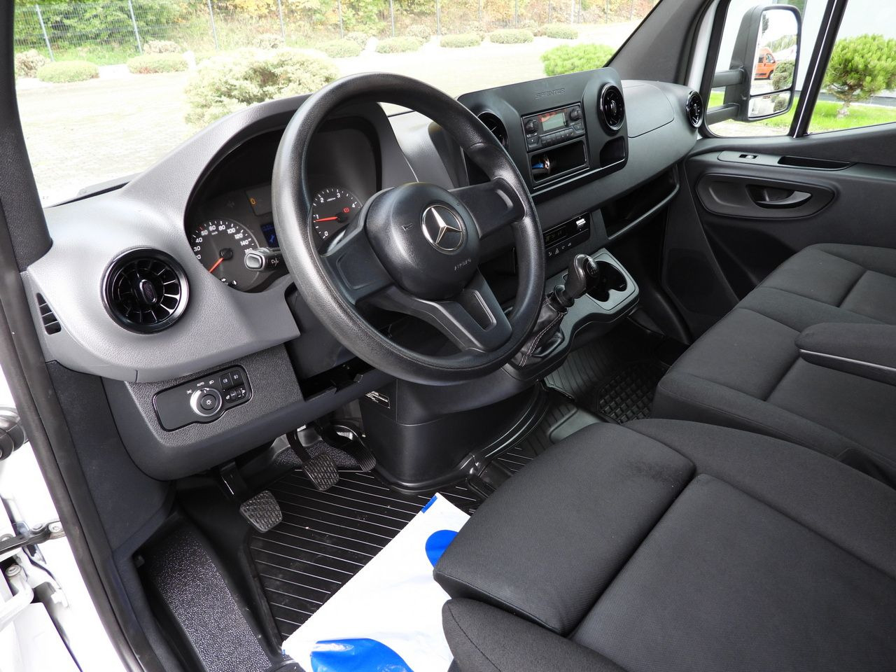 MERCEDES SPRINTER 316 TARPAULIN 10 PALLETS TWIN WHEELS AIR CONDITIONING  165HP - Utilitaire plateau baché: photos 2 MERCEDES SPRINTER 316 TARPAULIN 10 PALLETS TWIN WHEELS AIR CONDITIONING  165HP - Utilitaire plateau baché: photos 2