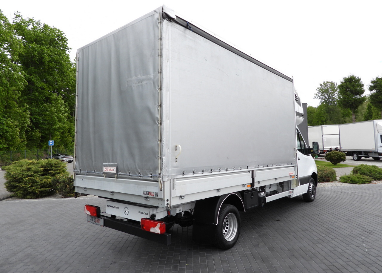 MERCEDES SPRINTER 519 TARPAULIN 8 PALLETS WEBASTO CRUISE CONTROL TWIN WHEELS AIR CONDITIONING 190HP - Utilitaire plateau baché: photos 3 MERCEDES SPRINTER 519 TARPAULIN 8 PALLETS WEBASTO CRUISE CONTROL TWIN WHEELS AIR CONDITIONING 190HP - Utilitaire plateau baché: photos 3