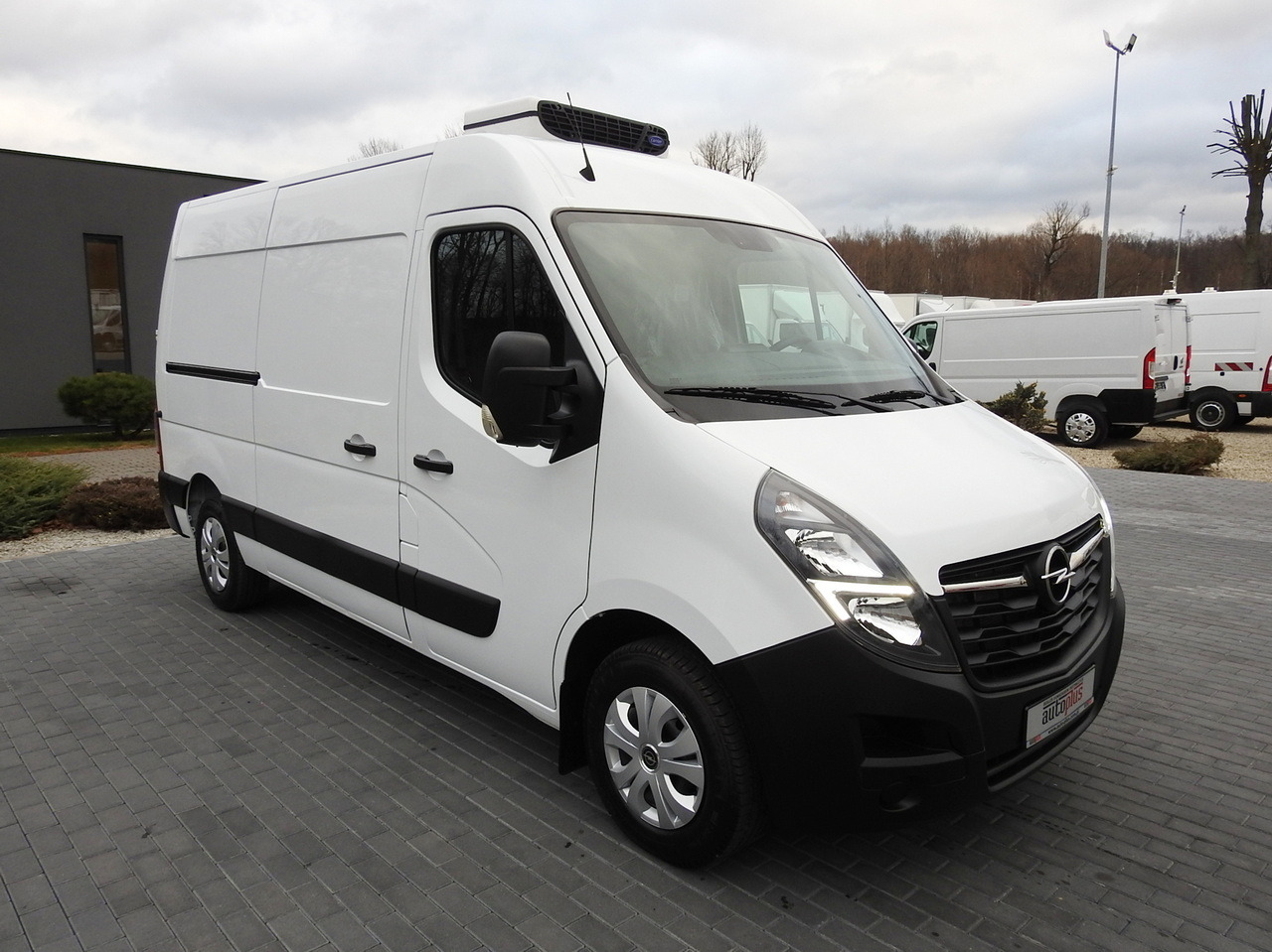 OPEL MOVANO REFRIGERATOR VAN 0*C CRUISE CONTROL NAVIGATION AIR CONDITIONING LED LIGHTS  150HP - Utilitaire frigorifique: photos 4 OPEL MOVANO REFRIGERATOR VAN 0*C CRUISE CONTROL NAVIGATION AIR CONDITIONING LED LIGHTS  150HP - Utilitaire frigorifique: photos 4