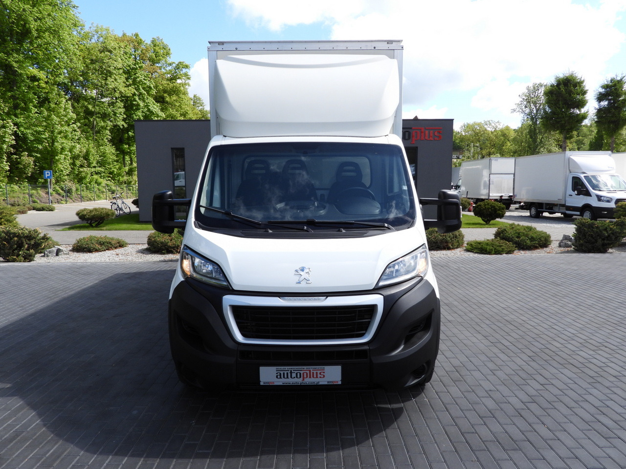 Fourgon grand volume PEUGEOT BOXER BOX 8 PALLETS CRUISE CONTROL AIR CONDITIONING  130HP: photos 5