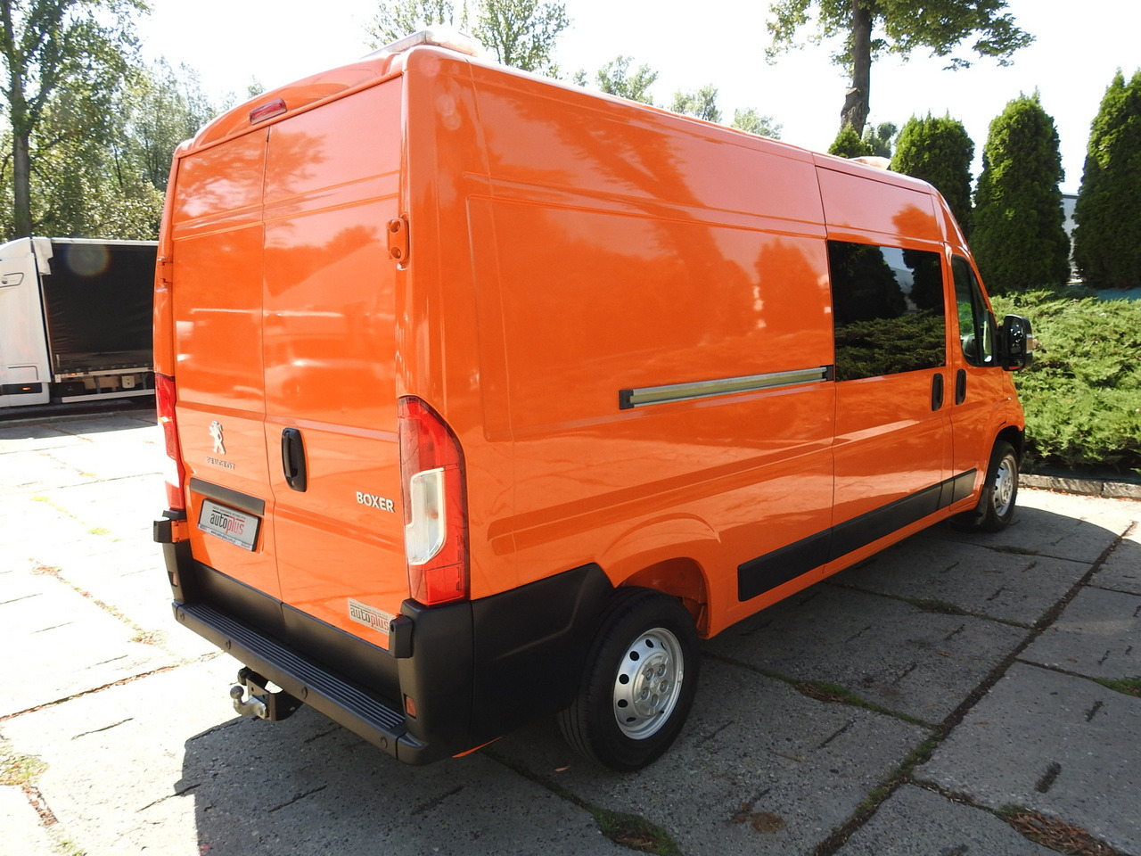PEUGEOT BOXER BOX DELIVERY VAN 7 SEATS AIR CONDITIONING  120HP - Fourgon utilitaire: photos 3 PEUGEOT BOXER BOX DELIVERY VAN 7 SEATS AIR CONDITIONING  120HP - Fourgon utilitaire: photos 3