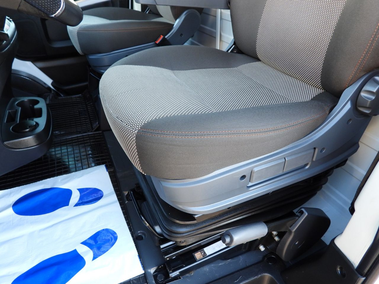 Utilitaire frigorifique PEUGEOT BOXER REGRIGERATOR BOX 0*C 8 PALLETS CRUISE CONTROL LED LIGHTS AIR CONDITIONING  165HP: photos 25