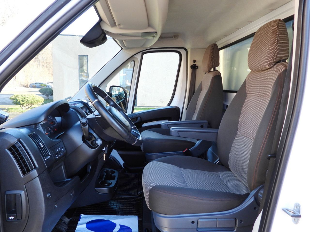 Utilitaire frigorifique PEUGEOT BOXER REGRIGERATOR BOX 0*C 8 PALLETS CRUISE CONTROL LED LIGHTS AIR CONDITIONING  165HP: photos 23