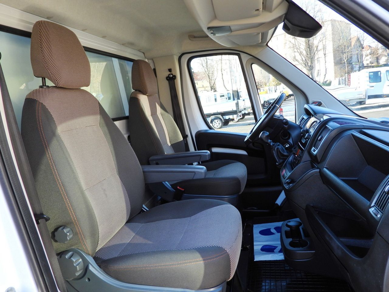 Utilitaire frigorifique PEUGEOT BOXER REGRIGERATOR BOX 0*C 8 PALLETS CRUISE CONTROL LED LIGHTS AIR CONDITIONING  165HP: photos 37