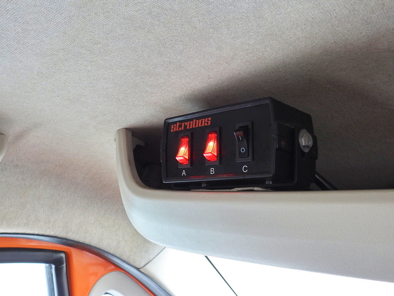 Utilitaire double cabine PEUGEOT BOXER STAKE BODY TARPAULIN DOUBLE CABIN DOKA 7 SEATS AIR CONDITIONING PNEUMATICS 140HP: photos 37 Utilitaire double cabine PEUGEOT BOXER STAKE BODY TARPAULIN DOUBLE CABIN DOKA 7 SEATS AIR CONDITIONING PNEUMATICS 140HP: photos 37