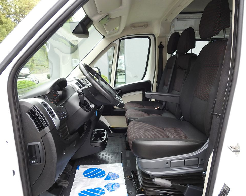 Fourgon utilitaire, Utilitaire double cabine Peugeot BOXER KASTENWAGEN DOPPELKABINE 6 SITZE TEMPOMAT: photos 20