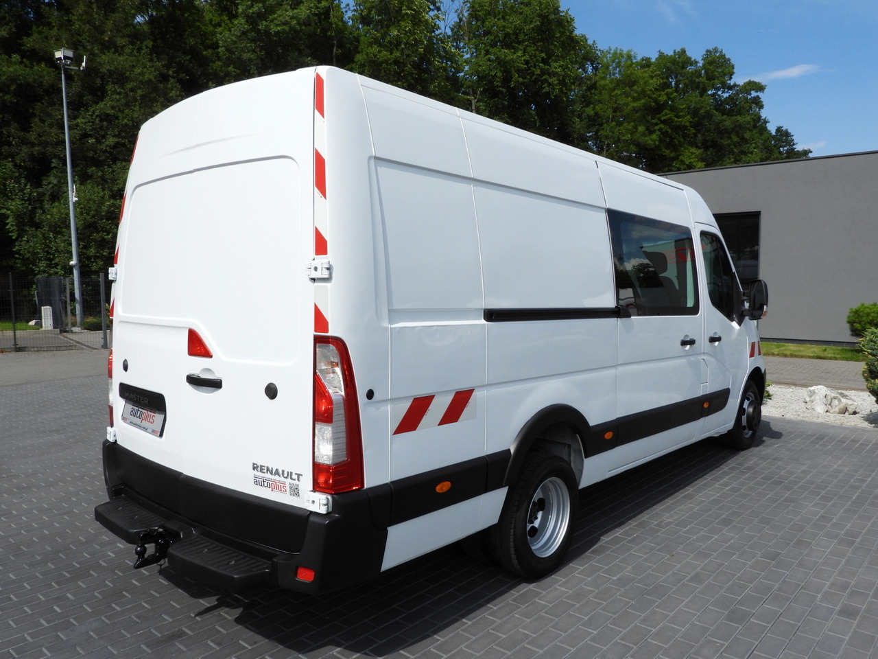 Fourgon utilitaire RENAULT MASTER BOX DELIVERY VAN 7 SEATS CRUISE CONTROL TWIN WHEELS AIR CONDITIONING 145HP: photos 14 Fourgon utilitaire RENAULT MASTER BOX DELIVERY VAN 7 SEATS CRUISE CONTROL TWIN WHEELS AIR CONDITIONING 145HP: photos 14
