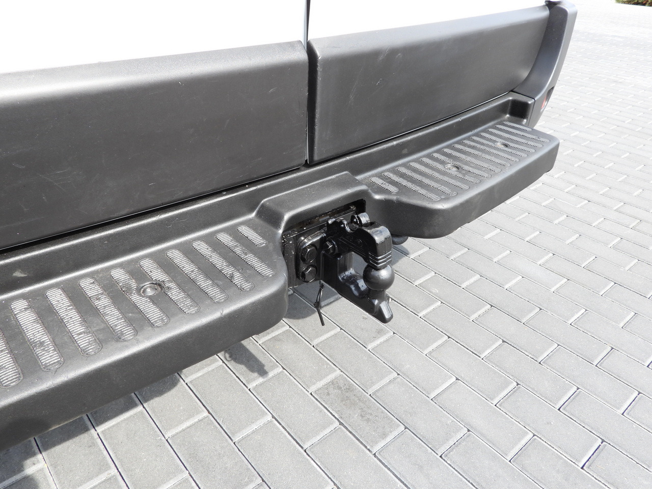 Fourgon utilitaire RENAULT MASTER BOX DELIVERY VAN 7 SEATS CRUISE CONTROL TWIN WHEELS AIR CONDITIONING 145HP: photos 20 Fourgon utilitaire RENAULT MASTER BOX DELIVERY VAN 7 SEATS CRUISE CONTROL TWIN WHEELS AIR CONDITIONING 145HP: photos 20