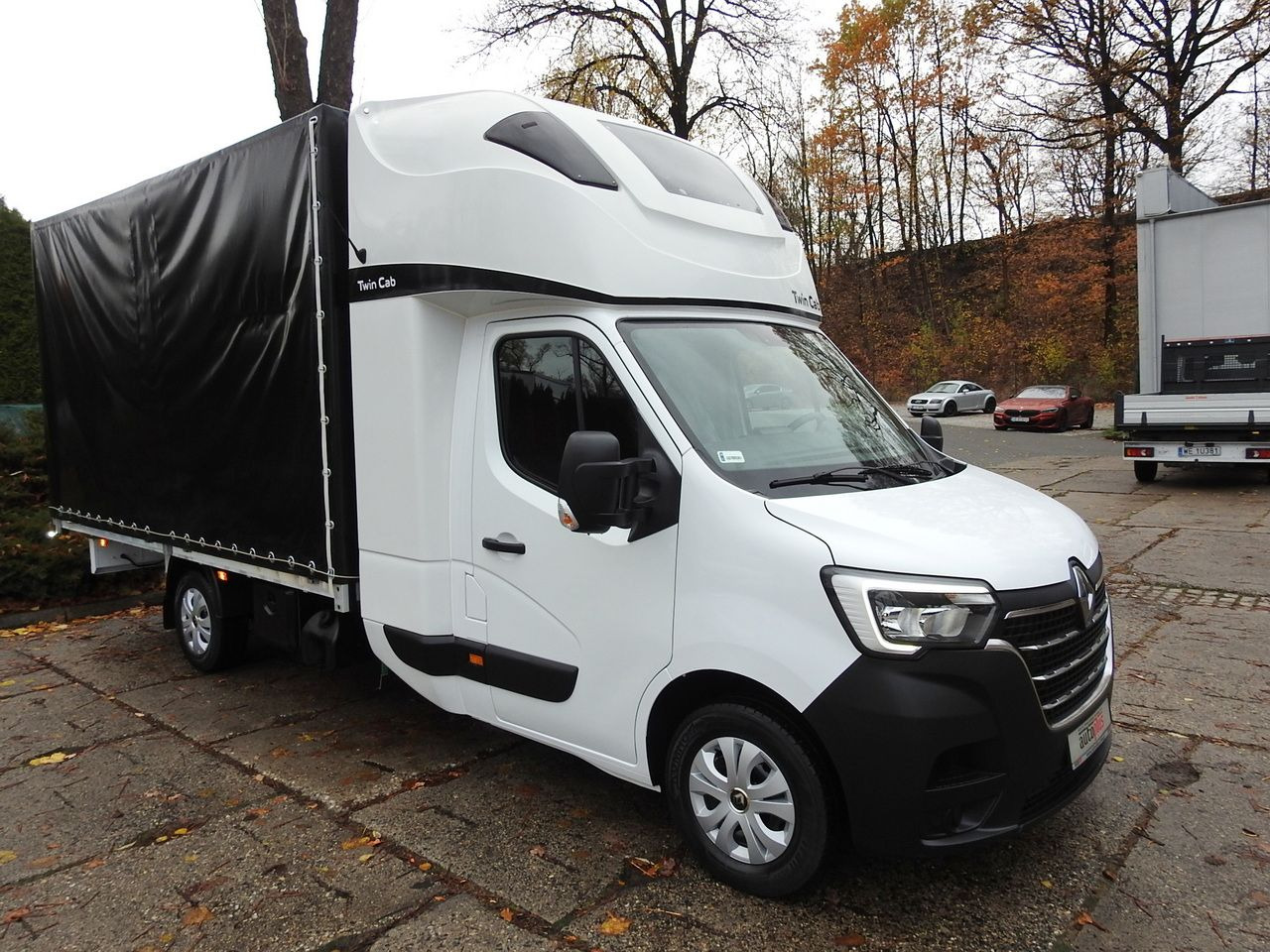 RENAULT MASTER - Utilitaire plateau baché: photos 4 RENAULT MASTER - Utilitaire plateau baché: photos 4