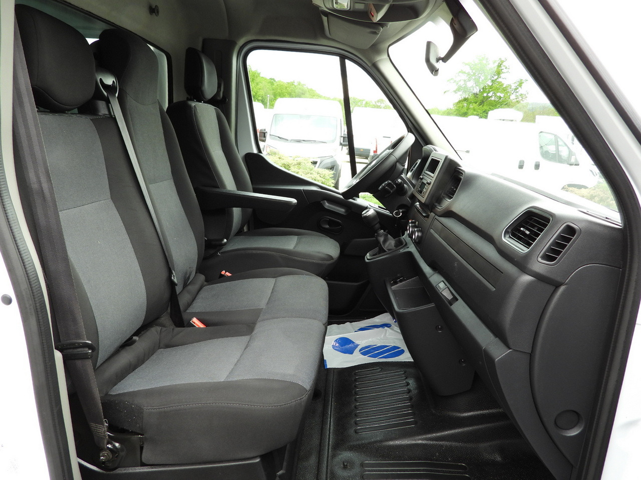 Utilitaire plateau baché RENAULT MASTER TARPAULIN 10 PALLETS CRUISE CONTROL LED LIGHTS PNEUMATICS AIR CONDITIONING 165HP: photos 39 Utilitaire plateau baché RENAULT MASTER TARPAULIN 10 PALLETS CRUISE CONTROL LED LIGHTS PNEUMATICS AIR CONDITIONING 165HP: photos 39