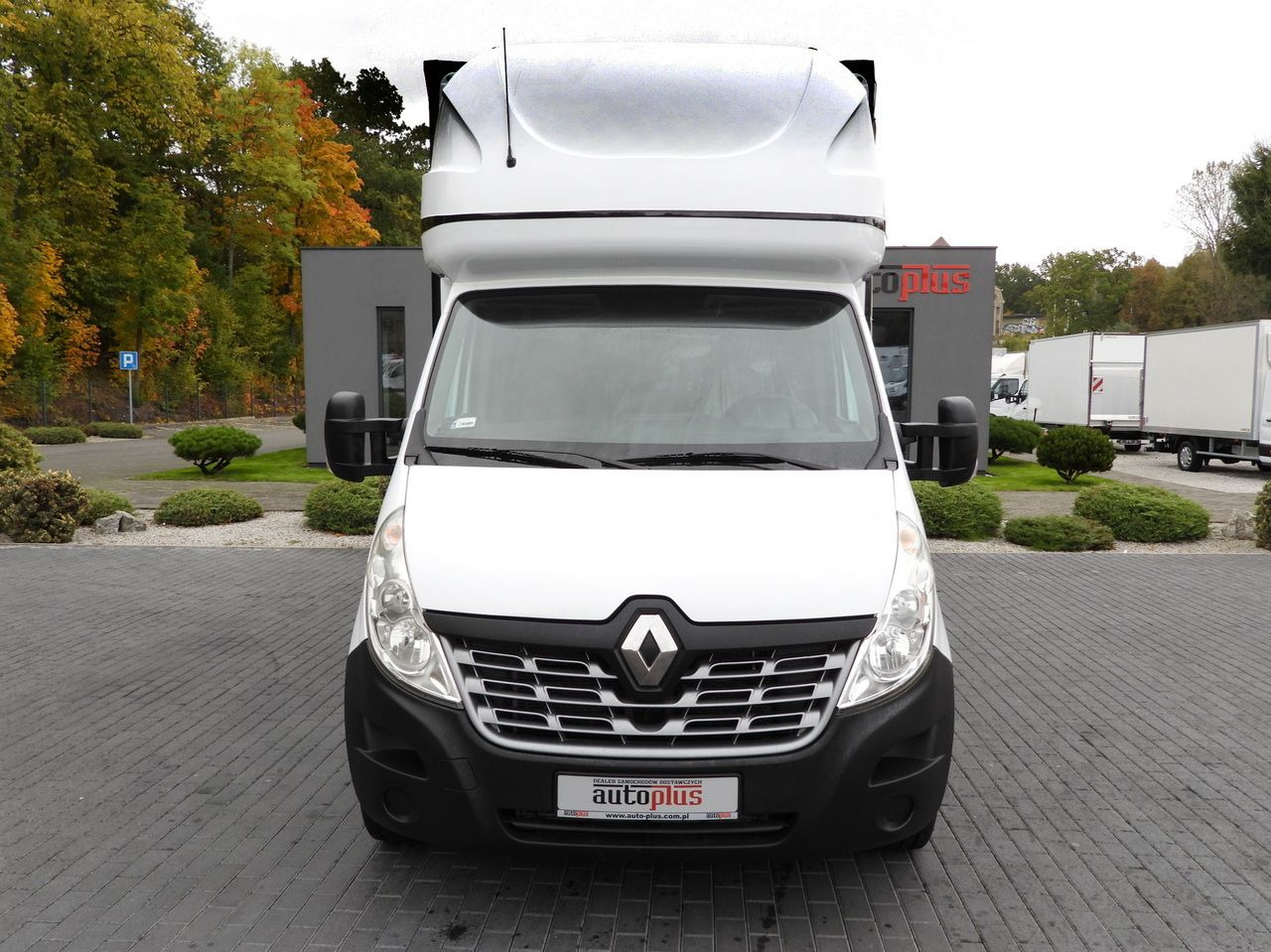 RENAULT MASTER TARPAULIN 10 PALLETS WEBASTO CRUISE CONTROL AIR CONDITIONING 170HP - Utilitaire plateau baché: photos 5 RENAULT MASTER TARPAULIN 10 PALLETS WEBASTO CRUISE CONTROL AIR CONDITIONING 170HP - Utilitaire plateau baché: photos 5