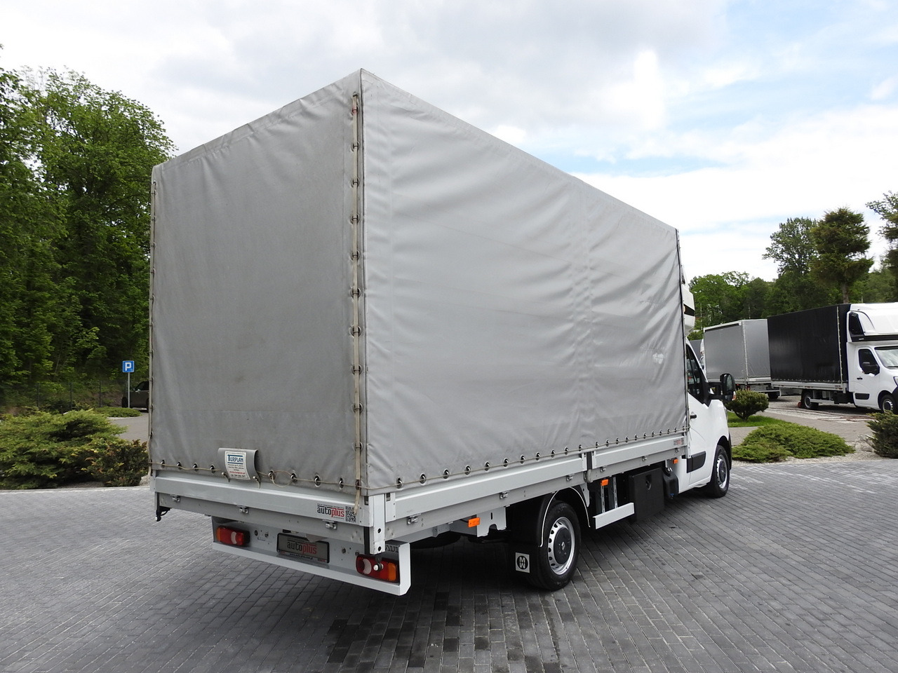 RENAULT MASTER TARPAULIN 10 PALLETS WEBASTO CRUISE CONTROL AIR CONDITIONING LED LIGHTS 165HP - Utilitaire plateau baché: photos 3 RENAULT MASTER TARPAULIN 10 PALLETS WEBASTO CRUISE CONTROL AIR CONDITIONING LED LIGHTS 165HP - Utilitaire plateau baché: photos 3