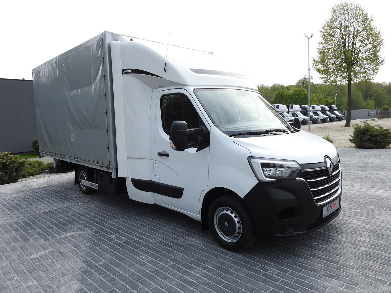 RENAULT MASTER TARPAULIN 10 PALLETS WEBASTO CRUISE CONTROL AIR CONDITIONING LED LIGHTS PNEUMATICS 165HP - Utilitaire plateau baché: photos 4 RENAULT MASTER TARPAULIN 10 PALLETS WEBASTO CRUISE CONTROL AIR CONDITIONING LED LIGHTS PNEUMATICS 165HP - Utilitaire plateau baché: photos 4