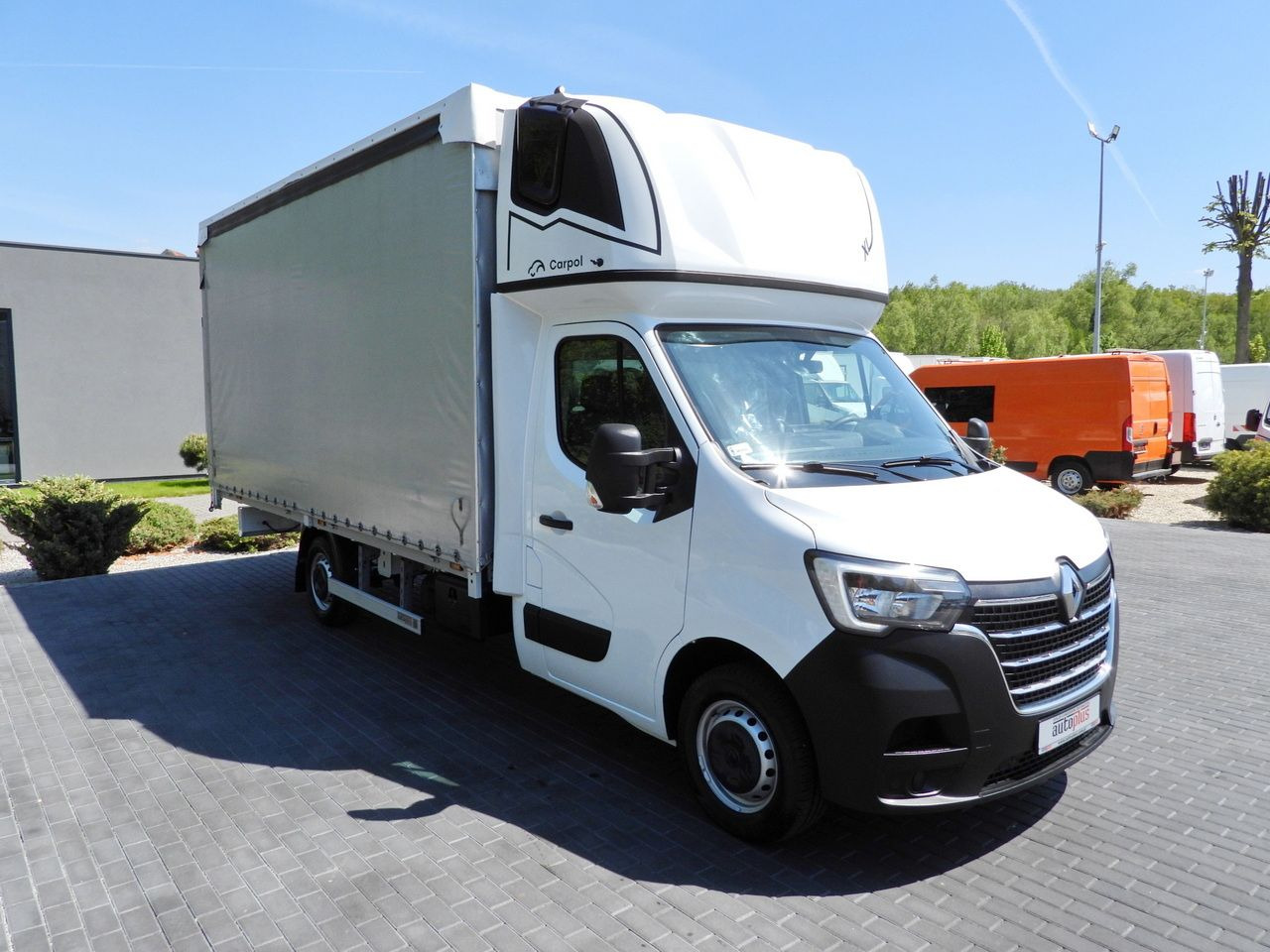 RENAULT MASTER TARPAULIN 10 PALLETS WEBASTO CRUISE CONTROL LED LIGHTS PNEUMATICS AIR CONDITIONING 165HP - Utilitaire plateau baché: photos 4 RENAULT MASTER TARPAULIN 10 PALLETS WEBASTO CRUISE CONTROL LED LIGHTS PNEUMATICS AIR CONDITIONING 165HP - Utilitaire plateau baché: photos 4