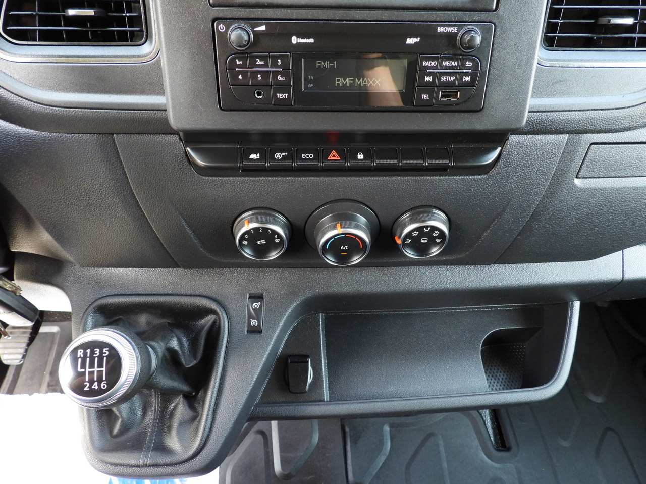 Utilitaire plateau baché RENAULT MASTER  TARPAULIN 10 PALLETS WEBASTO CRUISE CONTROL LED LIGHTS PNEUMATICS AIR CONDITIONING  165HP: photos 35