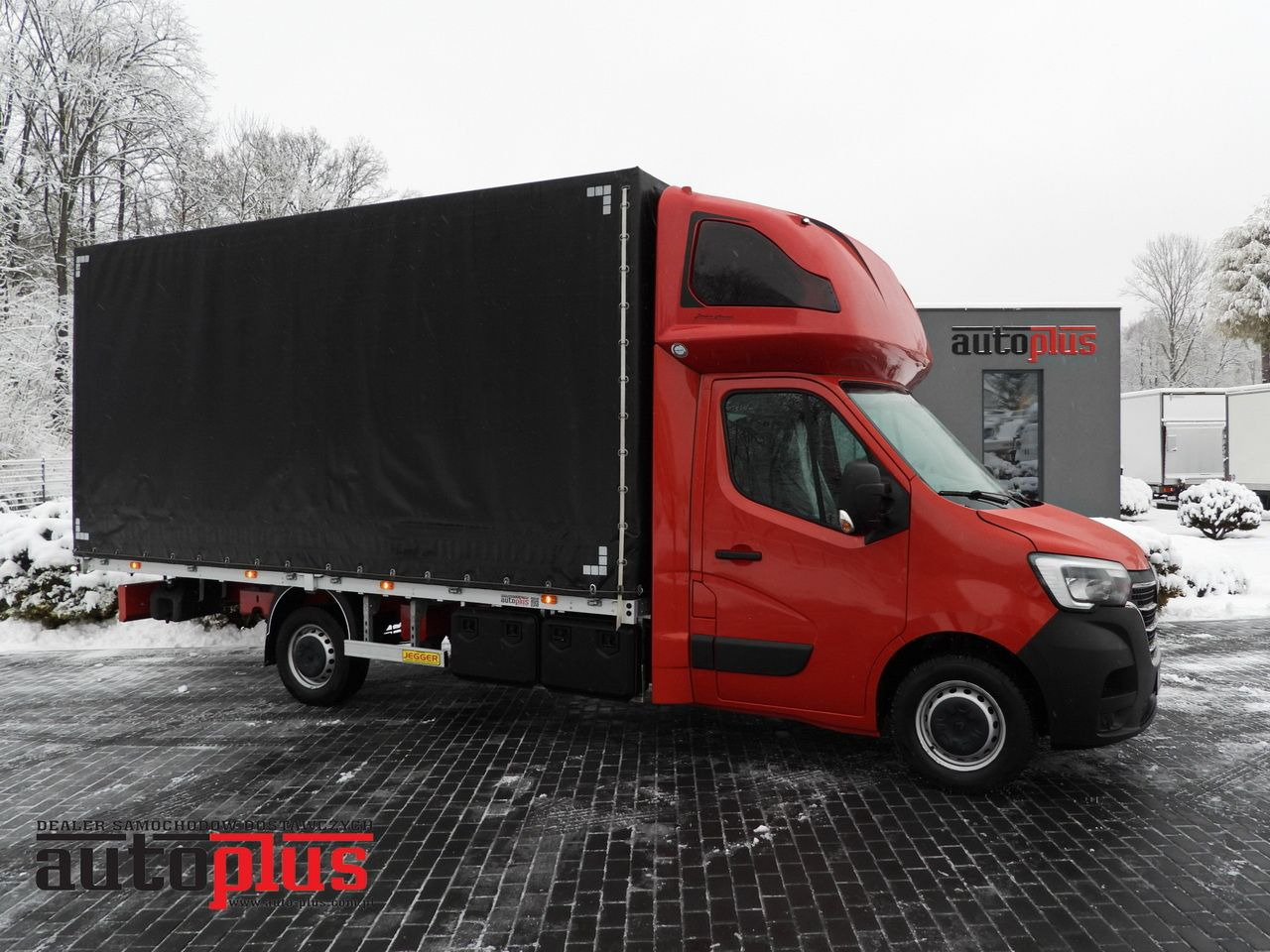 RENAULT MASTER TARPAULIN 10 PALLETS WEBASTO CRUISE CONTROL LED LIGHTS PNEUMATICS AIR CONDITIONING 165HP - Utilitaire plateau baché: photos 1 RENAULT MASTER TARPAULIN 10 PALLETS WEBASTO CRUISE CONTROL LED LIGHTS PNEUMATICS AIR CONDITIONING 165HP - Utilitaire plateau baché: photos 1