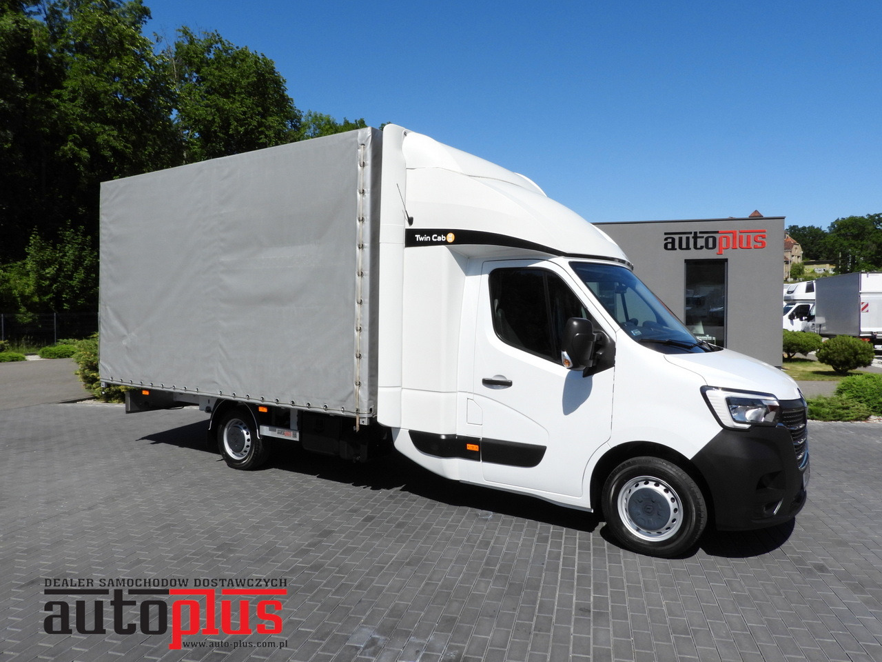 RENAULT MASTER TARPAULIN 10 PALLETS WEBASTO CRUISE CONTROL LED LIGHTS PNEUMATICS AIR CONDITIONING 165HP - Utilitaire plateau baché: photos 1 RENAULT MASTER TARPAULIN 10 PALLETS WEBASTO CRUISE CONTROL LED LIGHTS PNEUMATICS AIR CONDITIONING 165HP - Utilitaire plateau baché: photos 1