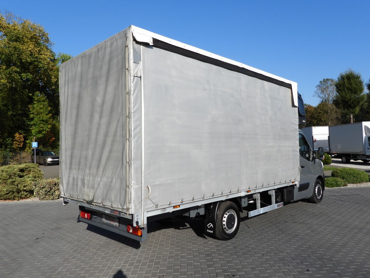 RENAULT MASTER TARPAULIN 10 PALLETS WEBASTO CRUISE CONTROL LED LIGHTS PNEUMATICS AIR CONDITIONING 165HP - Utilitaire plateau baché: photos 3 RENAULT MASTER TARPAULIN 10 PALLETS WEBASTO CRUISE CONTROL LED LIGHTS PNEUMATICS AIR CONDITIONING 165HP - Utilitaire plateau baché: photos 3