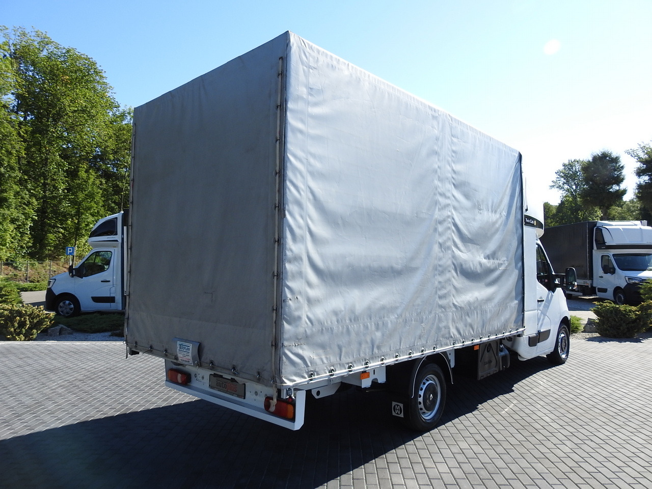 RENAULT MASTER TARPAULIN 8 PALLETS WEBASTO CRUISE CONTROL AIR CONDITIONING PNEUMATICS 170HP - Utilitaire plateau baché: photos 3 RENAULT MASTER TARPAULIN 8 PALLETS WEBASTO CRUISE CONTROL AIR CONDITIONING PNEUMATICS 170HP - Utilitaire plateau baché: photos 3