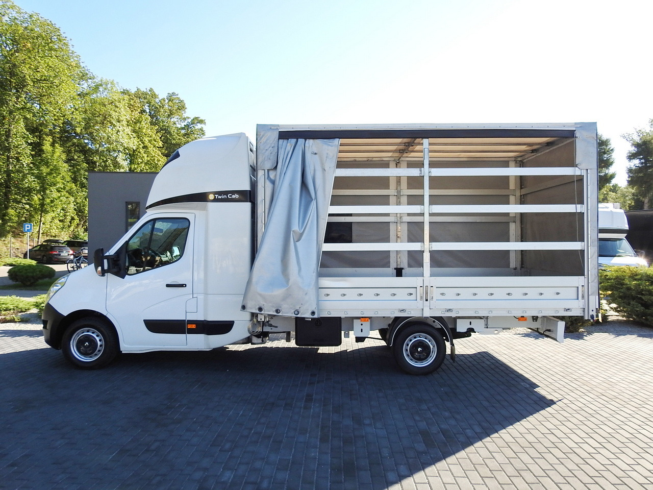 Utilitaire plateau baché RENAULT MASTER TARPAULIN 8 PALLETS WEBASTO CRUISE CONTROL AIR CONDITIONING PNEUMATICS  170HP: photos 8