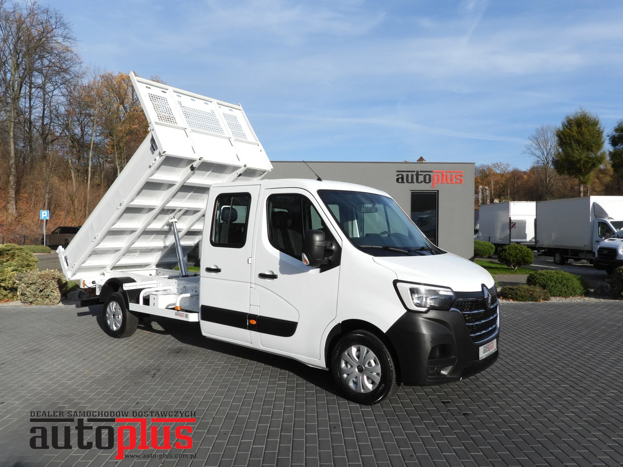 RENAULT MASTER TIPPER DOUBLE CABIN DOKA 6 SEATS CRUISE CONTROL LED LIGHTS AIR CONDITIONING 145HP - Utilitaire benne: photos 1 RENAULT MASTER TIPPER DOUBLE CABIN DOKA 6 SEATS CRUISE CONTROL LED LIGHTS AIR CONDITIONING 145HP - Utilitaire benne: photos 1