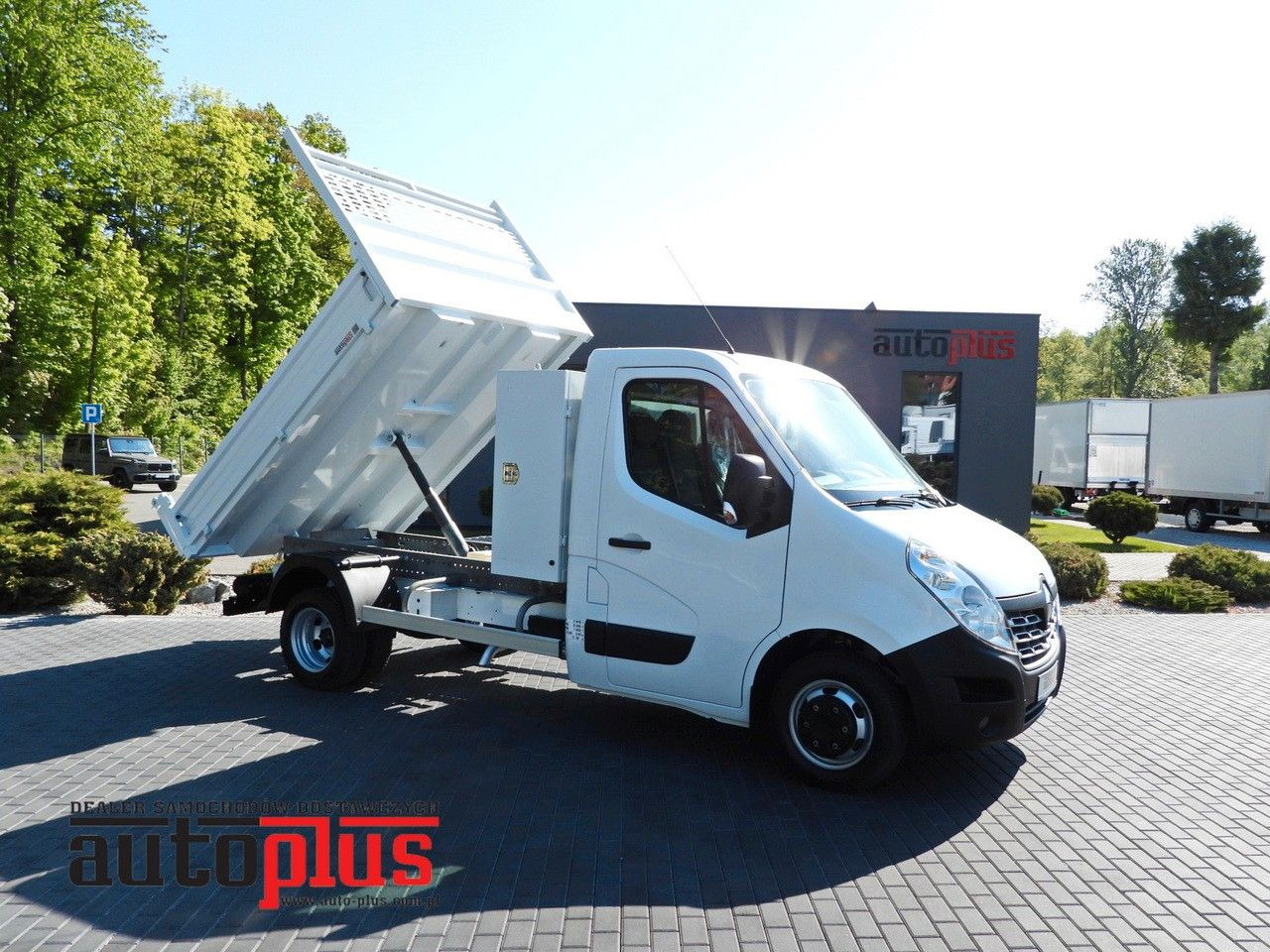 Renault MASTER KIPPER TEMPOMAT ZWILLINGSRÄDER - Utilitaire benne: photos 1 Renault MASTER KIPPER TEMPOMAT ZWILLINGSRÄDER - Utilitaire benne: photos 1