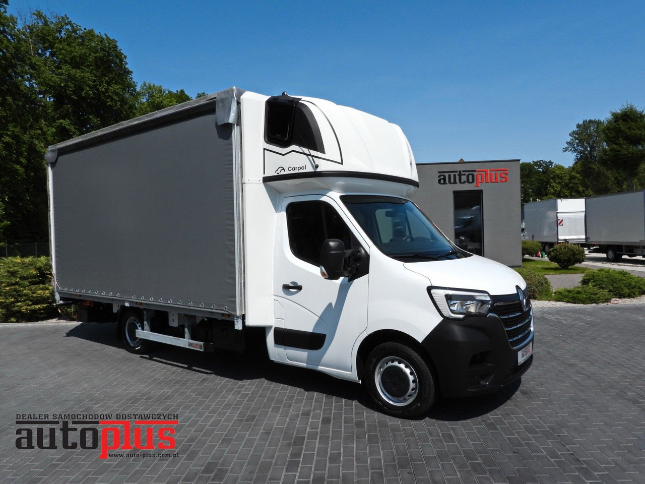 Renault MASTER PRITSCHE PLANE AUFZUG 10 PALETTEN WEBAST - Utilitaire plateau baché: photos 1 Renault MASTER PRITSCHE PLANE AUFZUG 10 PALETTEN WEBAST - Utilitaire plateau baché: photos 1
