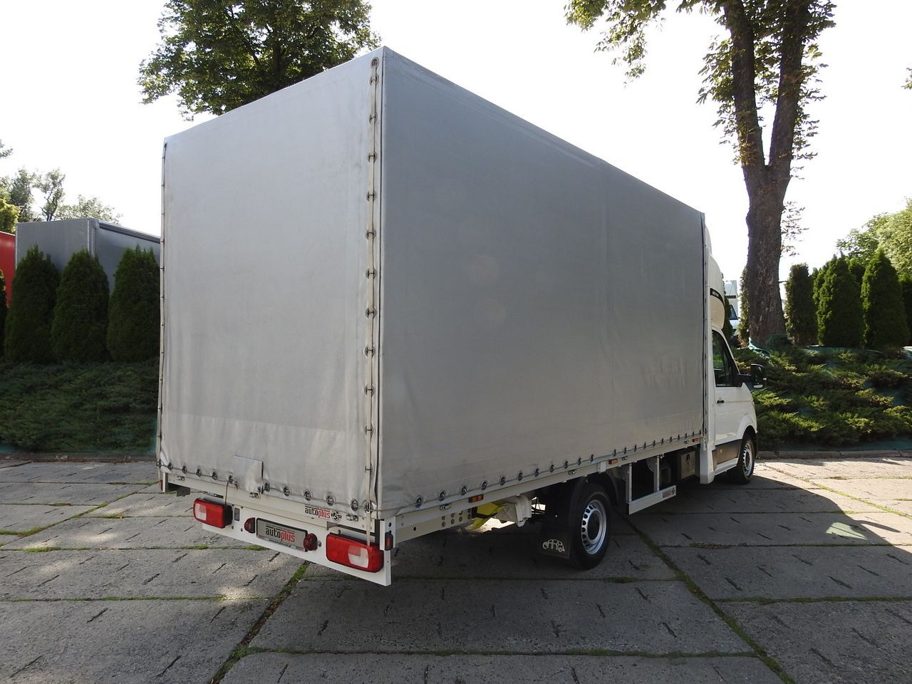 VOLKSWAGEN CRAFTER - Utilitaire plateau baché: photos 3 VOLKSWAGEN CRAFTER - Utilitaire plateau baché: photos 3
