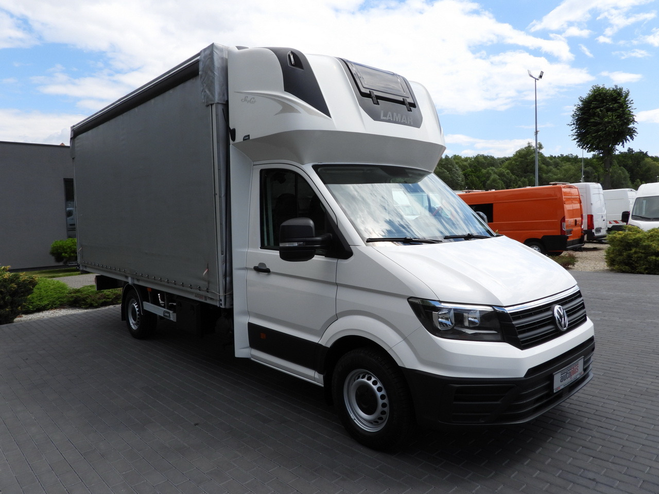 VOLKSWAGEN CRAFTER TARPAULIN 10 PALLETS WEBASTO CRUISE CONTROL AIR CONDITIONING 180HP - Utilitaire plateau baché: photos 4 VOLKSWAGEN CRAFTER TARPAULIN 10 PALLETS WEBASTO CRUISE CONTROL AIR CONDITIONING 180HP - Utilitaire plateau baché: photos 4