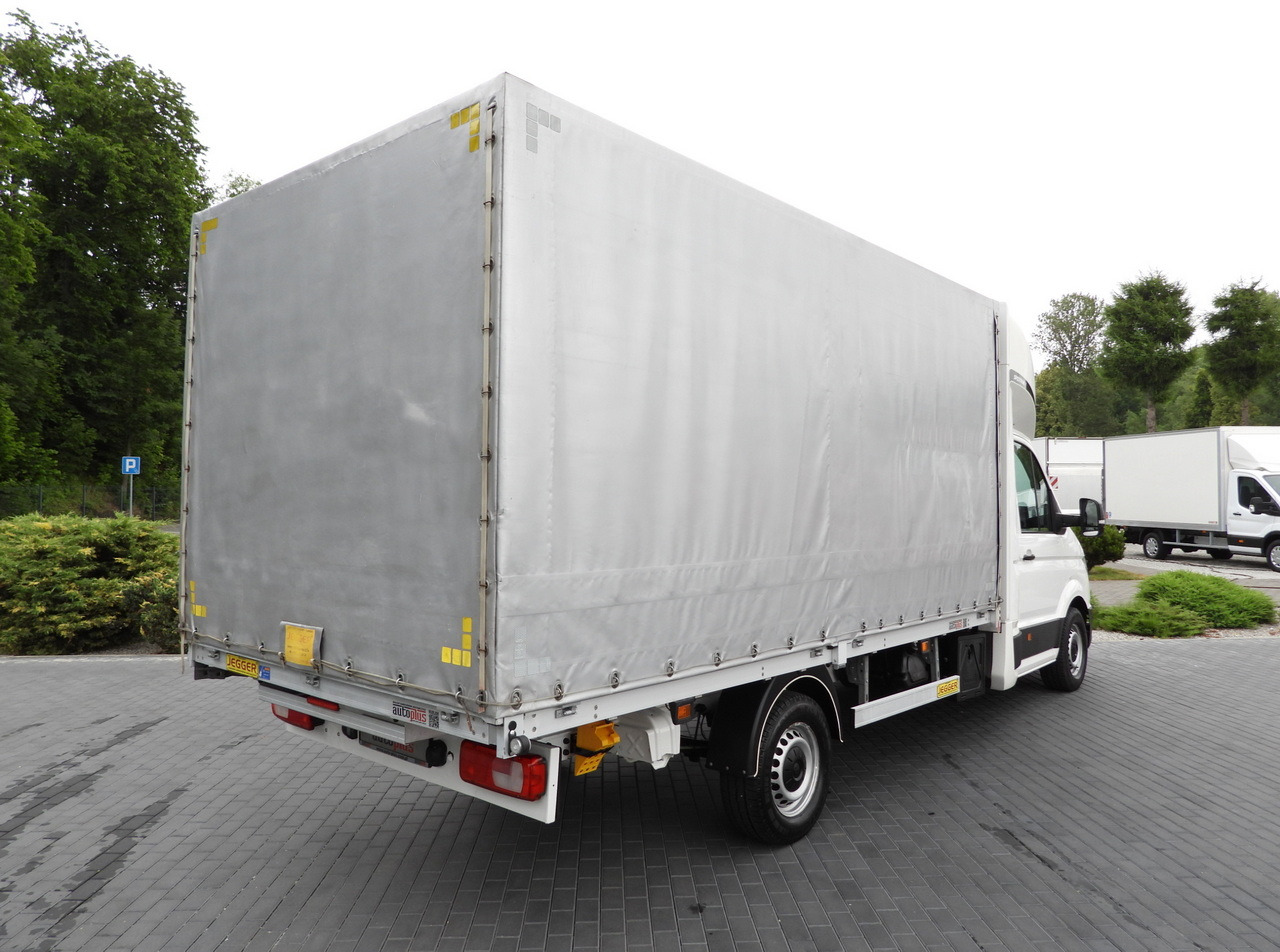 VOLKSWAGEN CRAFTER TARPAULIN 8 PALLETS WEBASTO CRUISE CONTROL LED LIGHTS AIR CONDITIONING 180HP - Utilitaire plateau baché: photos 3 VOLKSWAGEN CRAFTER TARPAULIN 8 PALLETS WEBASTO CRUISE CONTROL LED LIGHTS AIR CONDITIONING 180HP - Utilitaire plateau baché: photos 3