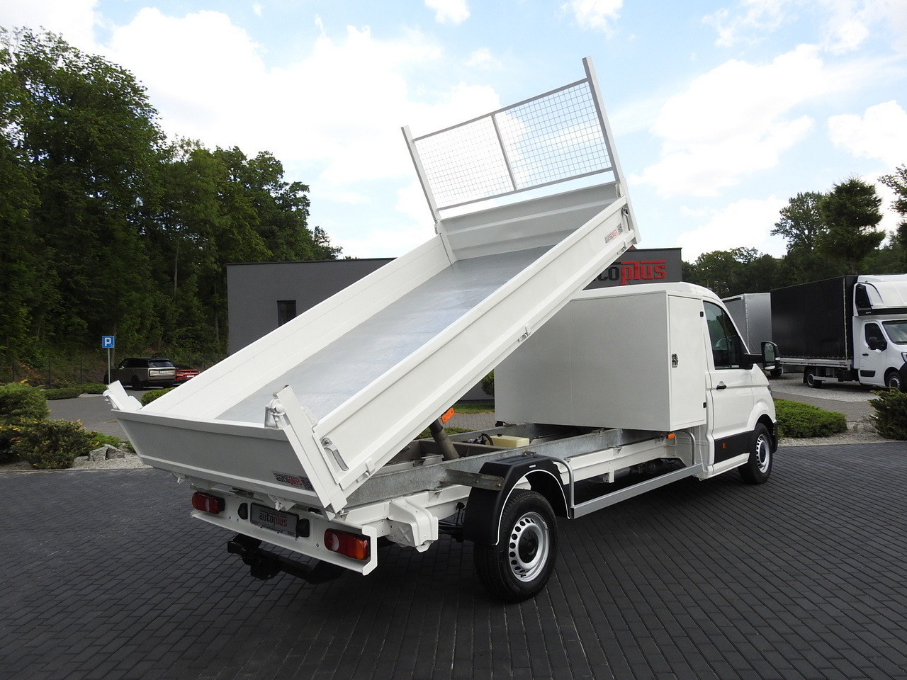 VOLKSWAGEN CRAFTER TIPPER CRUISE CONTROL 100HP - Utilitaire benne: photos 3 VOLKSWAGEN CRAFTER TIPPER CRUISE CONTROL 100HP - Utilitaire benne: photos 3