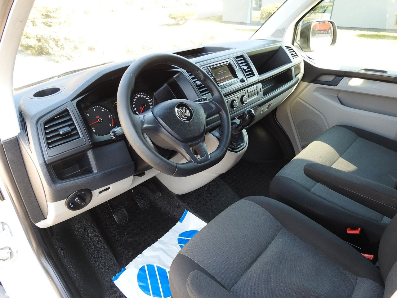 Volkswagen TRANSPORTER T6 KÜHLKASTENWAGEN 0*C TEMPOMAT - Utilitaire frigorifique: photos 2 Volkswagen TRANSPORTER T6 KÜHLKASTENWAGEN 0*C TEMPOMAT - Utilitaire frigorifique: photos 2