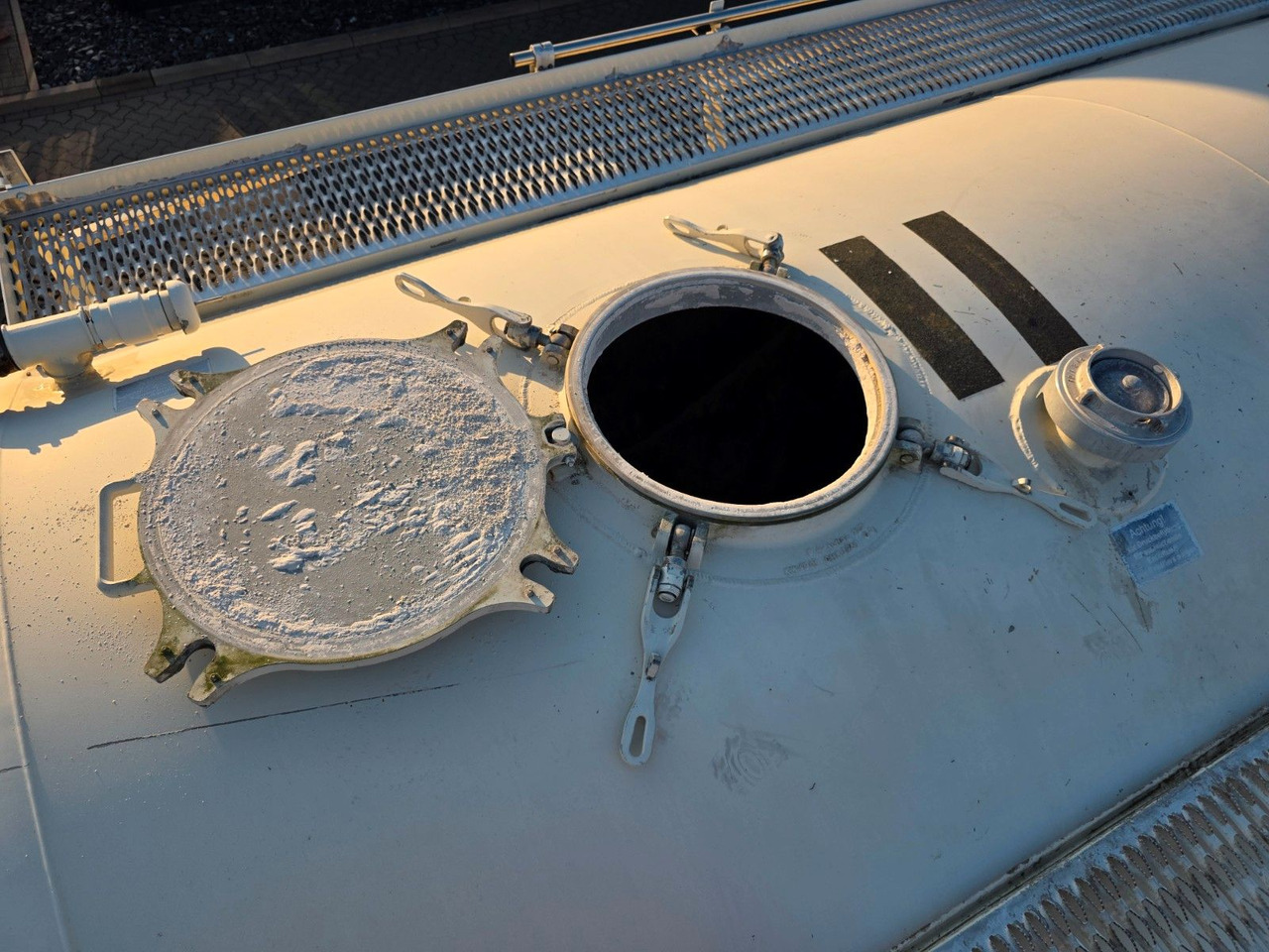 Citerne pulvérulente Feldbinder EUT 40.3/7645/A/2 / 1 Kammer: photos 13