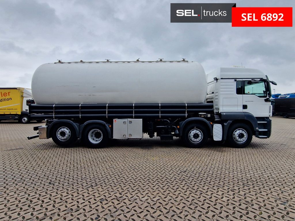 MAN TGS 35.440 8X2-4 BL / SILO / 36m3 /Lenkachse MAN TGS 35.440 8X2-4 BL / SILO / 36m3 /Lenkachse - Camion citerne: photos 5 MAN TGS 35.440 8X2-4 BL / SILO / 36m3 /Lenkachse MAN TGS 35.440 8X2-4 BL / SILO / 36m3 /Lenkachse - Camion citerne: photos 5