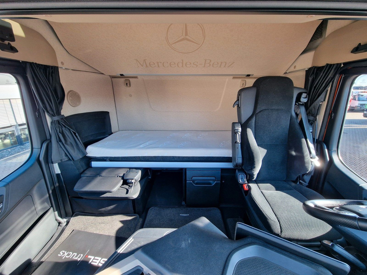 Camion à rideaux coulissants Mercedes-Benz Actros 2548 / Retarder / Euro 6E / Aluklappen: photos 19