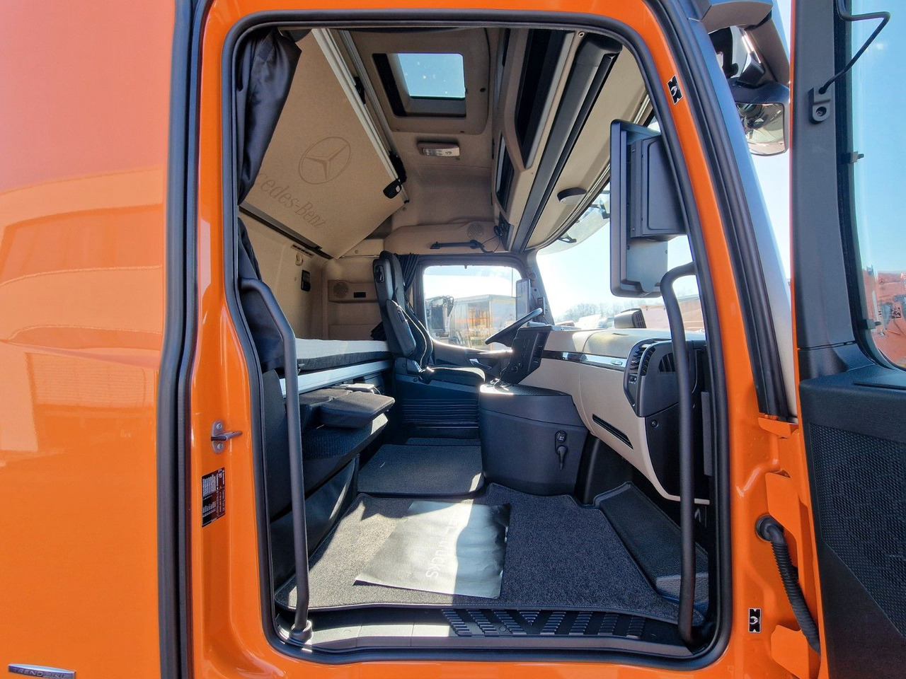 Camion à rideaux coulissants Mercedes-Benz Actros 2548 / Retarder / Euro 6E / Aluklappen: photos 17