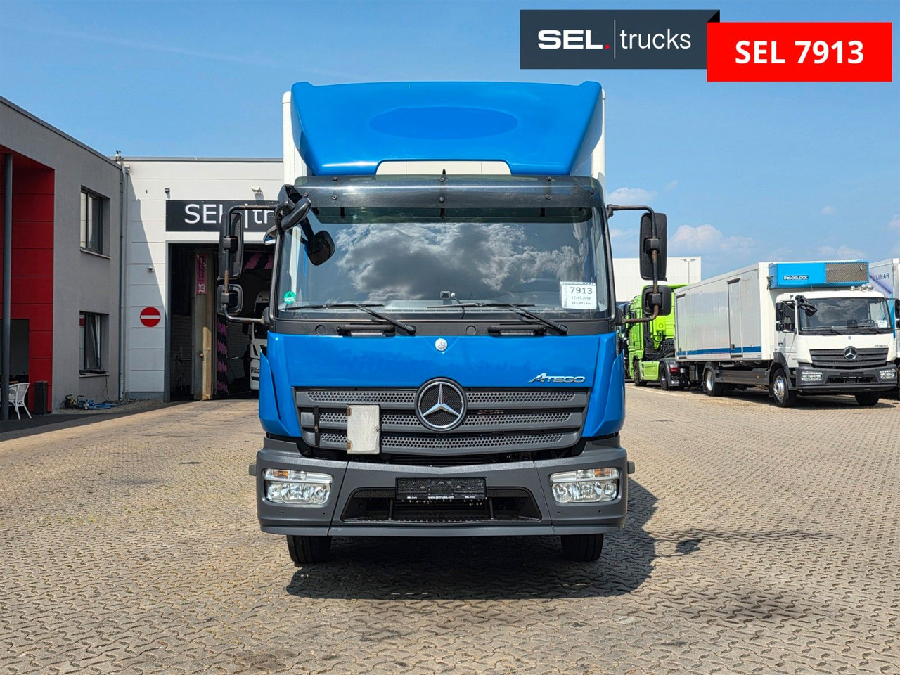 Mercedes-Benz Atego 1221 / Ladebordwand - Camion fourgon: photos 2 Mercedes-Benz Atego 1221 / Ladebordwand - Camion fourgon: photos 2