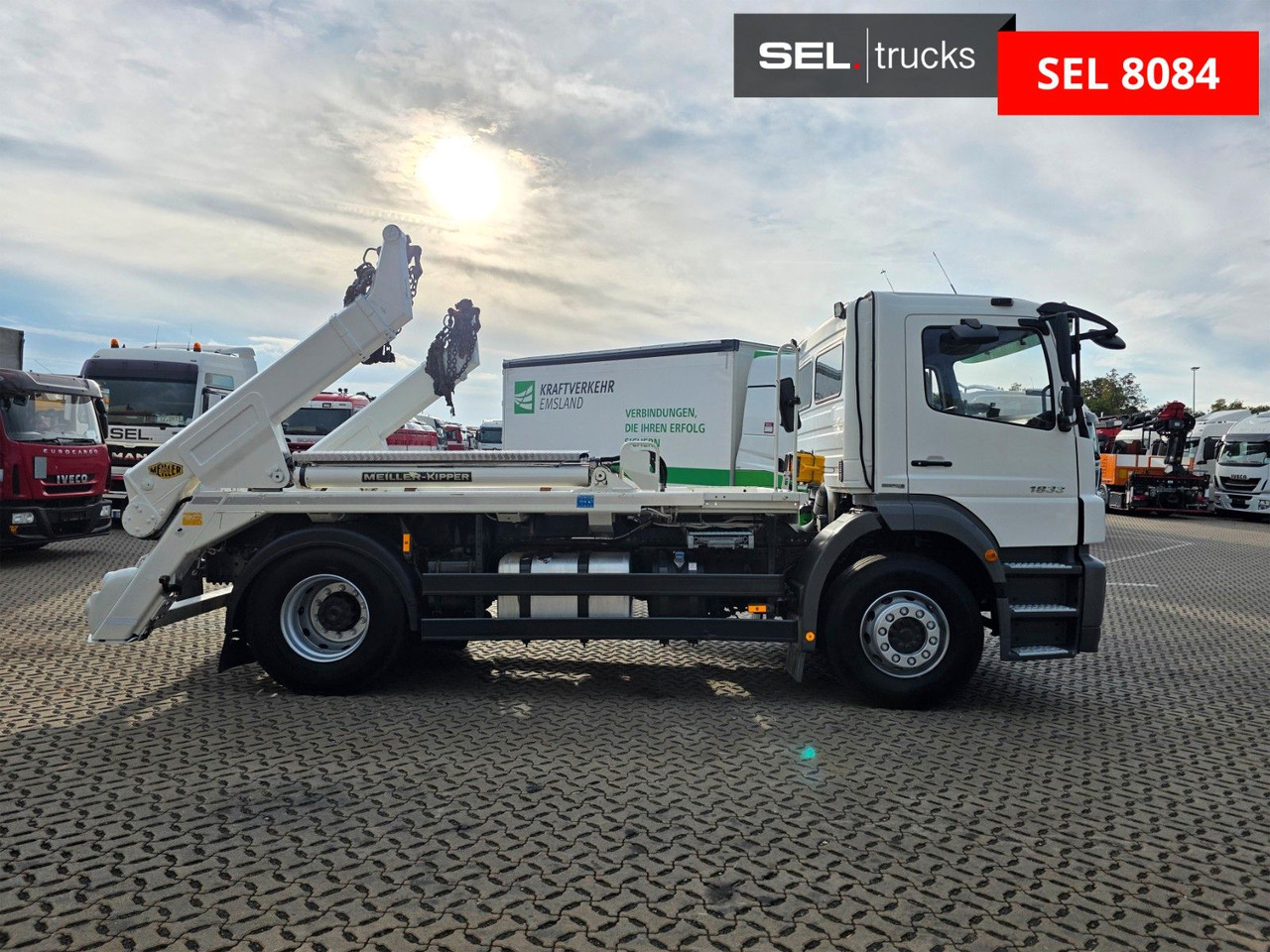 Mercedes-Benz Axor 1833 / F.X. Meiller - Camion benne: photos 4 Mercedes-Benz Axor 1833 / F.X. Meiller - Camion benne: photos 4